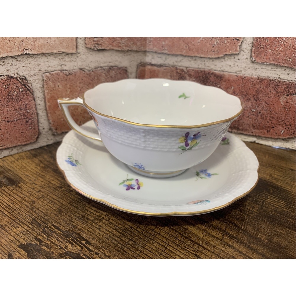 Herend Kimberly (MF) Footed Cup & Saucer Set ~ Excellent